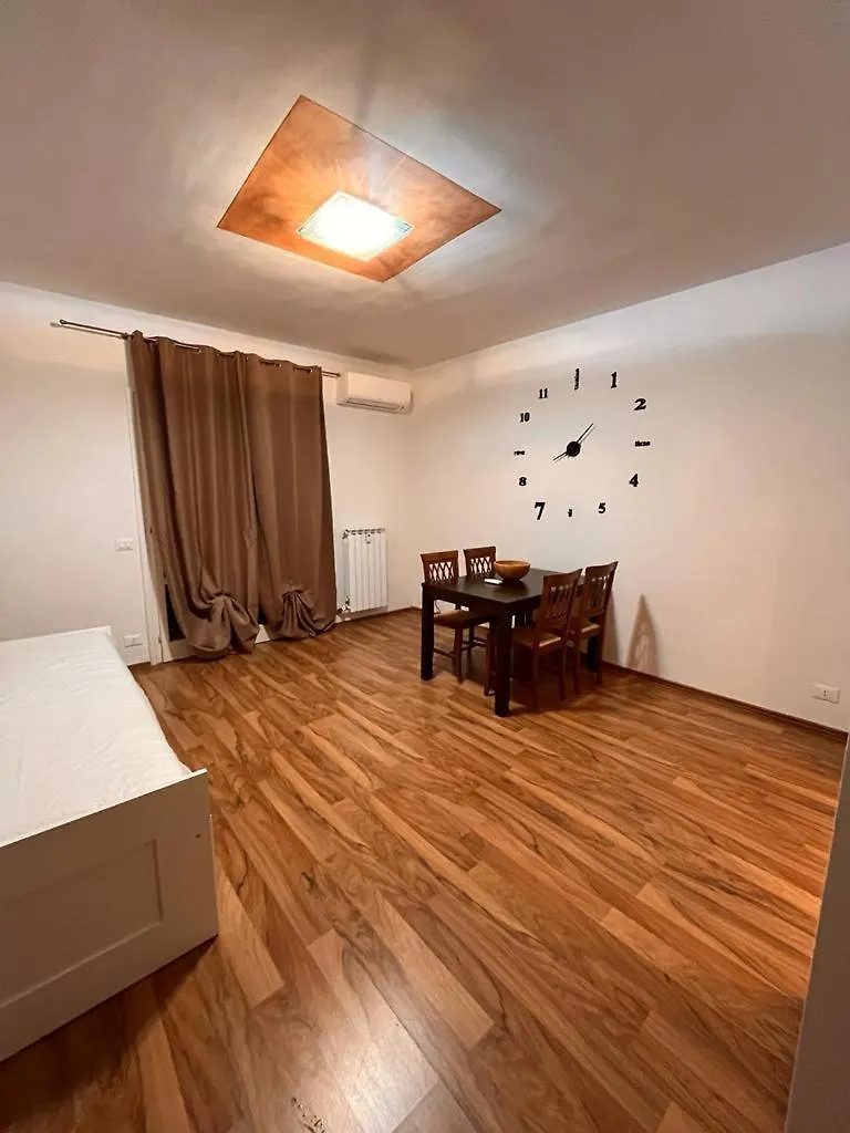 I Due Orologi Apartment Peschiera del Garda