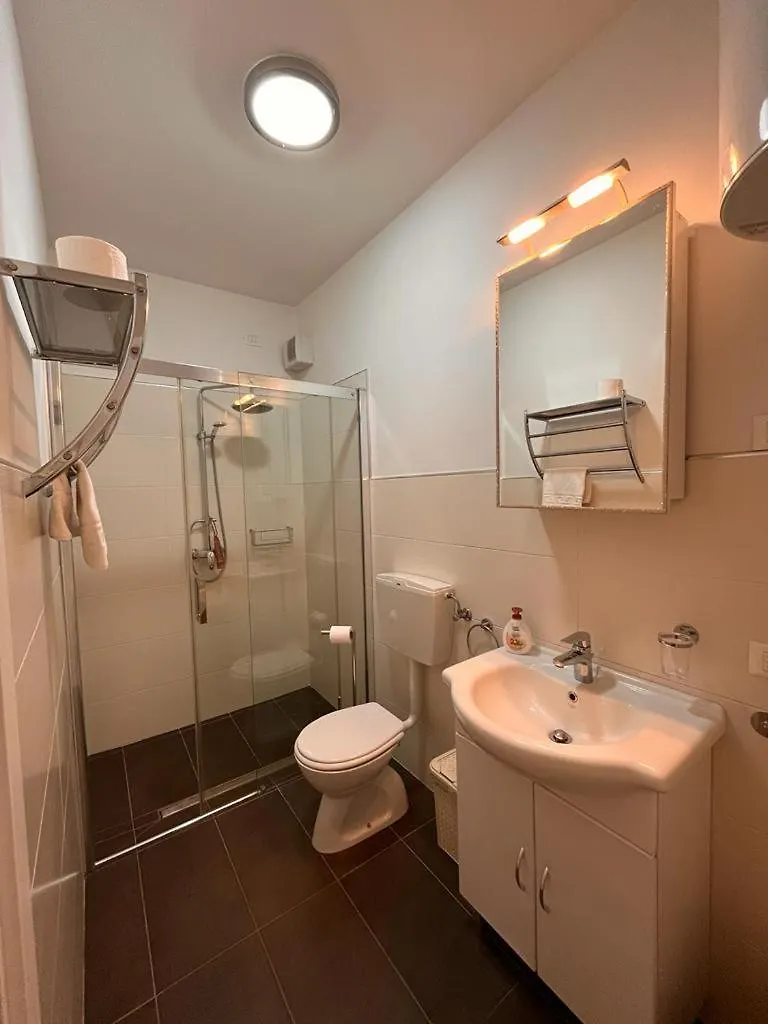 I Due Orologi Apartment Peschiera del Garda 0*,