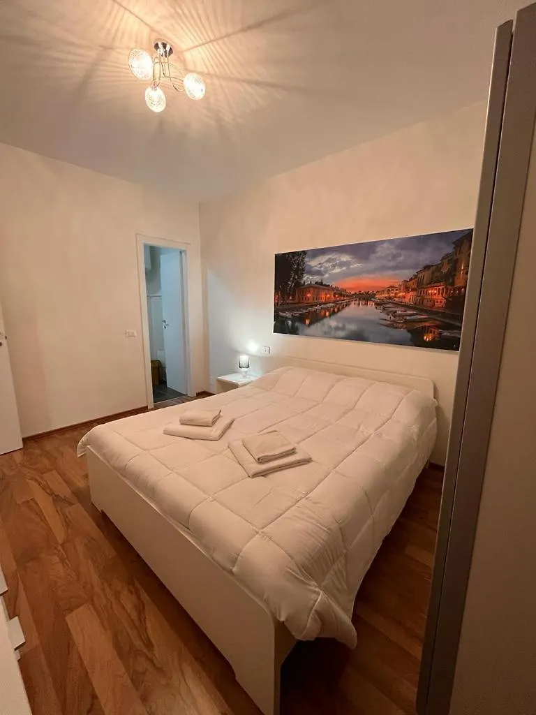 I Due Orologi Apartment Peschiera del Garda Italy